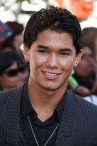 Booboo Stewart : boo-boo-stewart-1339226111.jpg