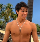 Booboo Stewart : boo-boo-stewart-1351437751.jpg