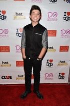 Bradley Steven Perry : bradley-steven-perry-1415300889.jpg