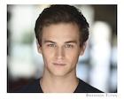 Brandon Flynn : brandon-flynn-1498125400.jpg