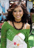 Brenda Song : TI4U_u1150840033.jpg