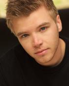 Brett Davern : brett-davern-1361335692.jpg