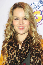 Bridgit Mendler : bridgit-mendler-1392672679.jpg