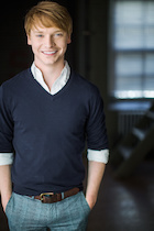 Calum Worthy : calum-worthy-1446996641.jpg