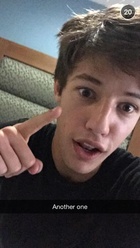 Cameron Dallas : cameron-dallas-1431860401.jpg