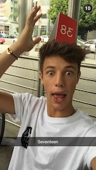 Cameron Dallas : cameron-dallas-1440791401.jpg