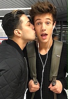 Cameron Dallas : cameron-dallas-1446727321.jpg