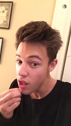 Cameron Dallas : cameron-dallas-1449776521.jpg