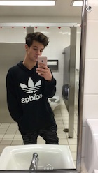 Cameron Dallas : cameron-dallas-1451874961.jpg