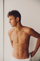 Cameron Dallas : cameron-dallas-1453267397.jpg