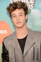 Cameron Dallas : cameron-dallas-1467927721.jpg