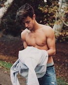 Cameron Dallas : cameron-dallas-1480384801.jpg