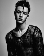 Cameron Dallas : cameron-dallas-1484763593.jpg