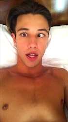 Cameron Dallas : cameron-dallas-1491075721.jpg