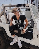 Cameron Dallas : cameron-dallas-1503642601.jpg