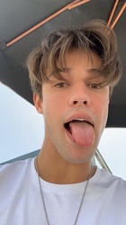 Cameron Dallas : cameron-dallas-1565236262.jpg