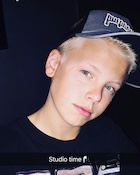 Carson Lueders : carson-lueders-1512601001.jpg