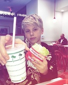 Carson Lueders : carson-lueders-1517599645.jpg