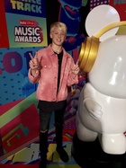 Carson Lueders : carson-lueders-1530146351.jpg