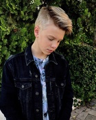 Carson Lueders : carson-lueders-1539372908.jpg