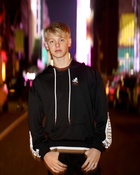 Carson Lueders : carson-lueders-1546371240.jpg