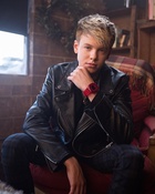 Carson Lueders : carson-lueders-1575049600.jpg