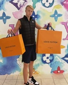 Carson Lueders : carson-lueders-1728660317.jpg