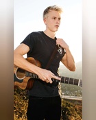 Carson Lueders : carson-lueders-1738221945.jpg