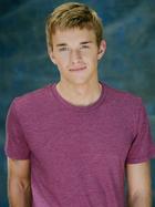 Chandler Massey : chandler-massey-1360886504.jpg