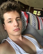 Charlie Puth : charlie-puth-1461281041.jpg