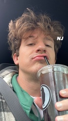 Charlie Puth : charlie-puth-1649804042.jpg