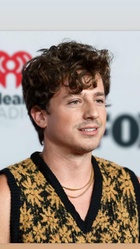 Charlie Puth : charlie-puth-1649805662.jpg