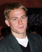 Charlie Hunnam : charlie-hunnam-1329999475.jpg