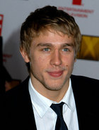 Charlie Hunnam : charlie-hunnam-1333649301.jpg