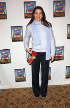 Christy Carlson Romano : christycarlsonromano_1302222942.jpg