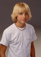 Cody Linley : TI4U_u1145847048.jpg