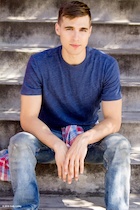 Cody Linley : cody-linley-1464489361.jpg