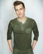 Cody Linley : cody-linley-1537401893.jpg