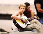 Cody Simpson : cody-simpson-1319054599.jpg