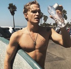 Cody Simpson : cody-simpson-1537752002.jpg