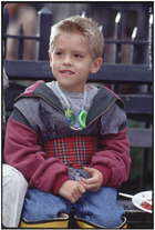 Cole & Dylan Sprouse : TI4U_u1135210049.jpg