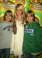 Cole & Dylan Sprouse : TI4U_u1142362654.jpg