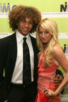 Corbin Bleu : TI4U_u1146192136.jpg