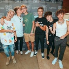 Corbyn Besson : TI4U1573681273.jpg