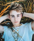 Corbyn Besson : corbyn-besson-1520383590.jpg