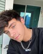 Corbyn Besson : corbyn-besson-1602725763.jpg