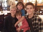 Corey Fogelmanis : TI4U1523553686.jpg