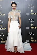 Courtney Eaton : courtney-eaton-1446411386.jpg