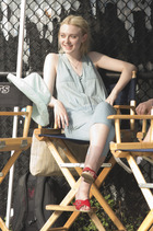 Dakota Fanning : dakota-fanning-1401988559.jpg