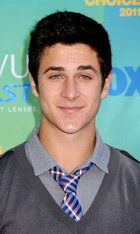 David Henrie : david-henrie-1357352987.jpg